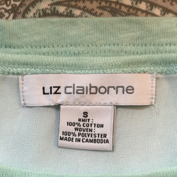 🌷NWT🌷tee!! - Picture 4 of 4